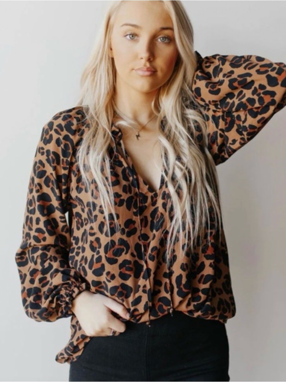 NWT Show Me Your MuMu Brown and Black Leopard Print Blouse